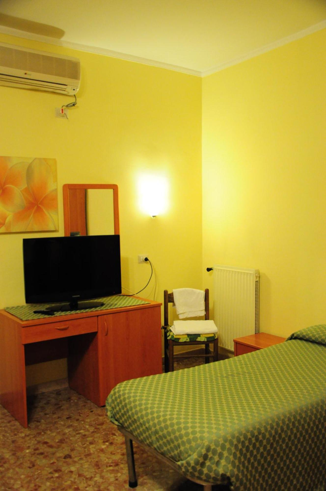 Albergo Casa Lupi Guidonia Montecelio Exterior photo